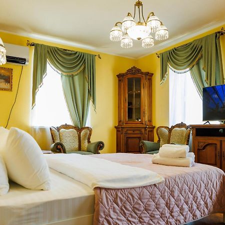 Квартира Антиквара У Центрі Полтави Мережа Alexapartments Документи Для Відряджень Безконтатне Заселення Цілодобово Poltava Exterior foto