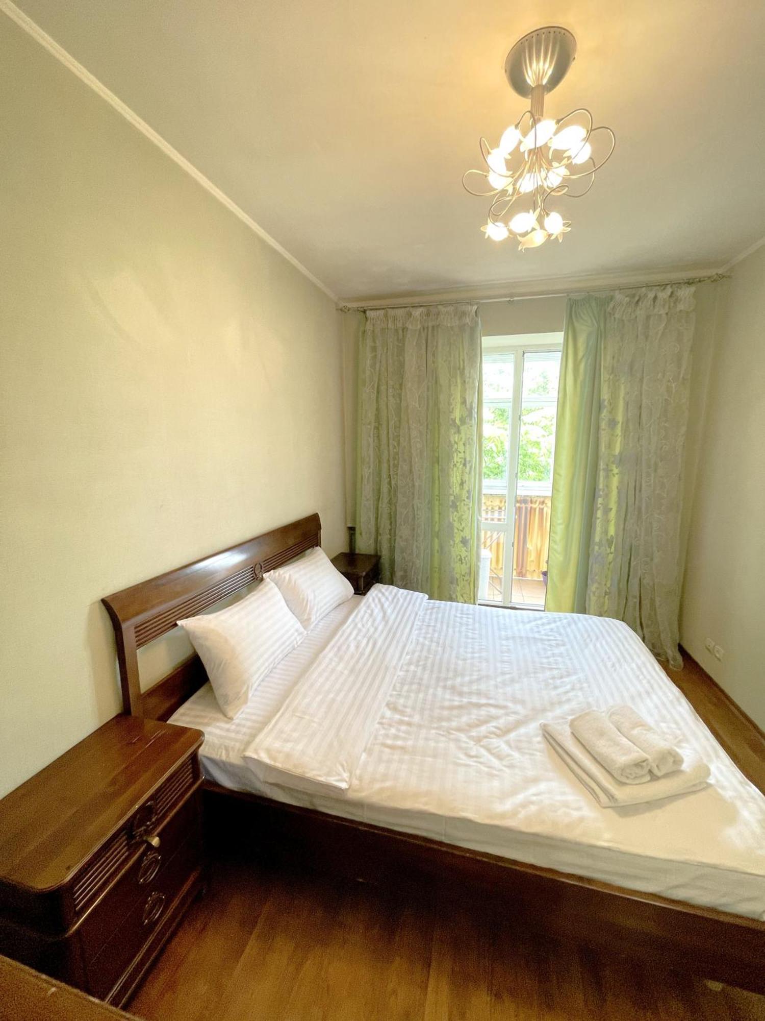 Квартира Антиквара У Центрі Полтави Мережа Alexapartments Документи Для Відряджень Безконтатне Заселення Цілодобово Poltava Exterior foto